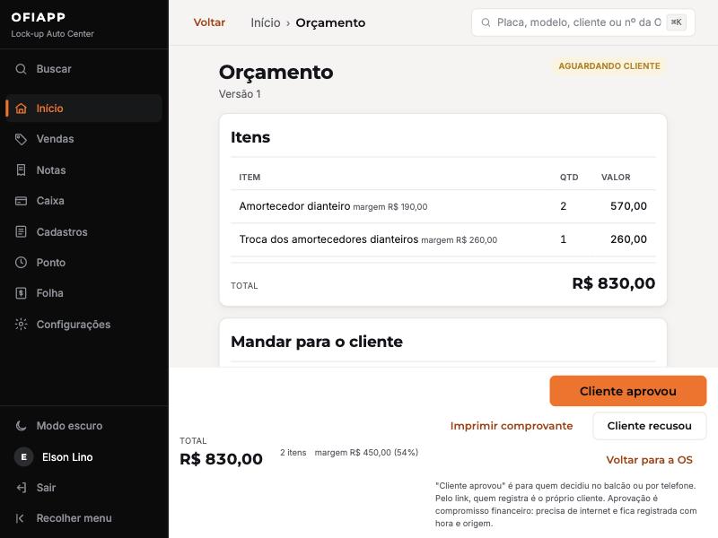 Orçamento no computador do balcão